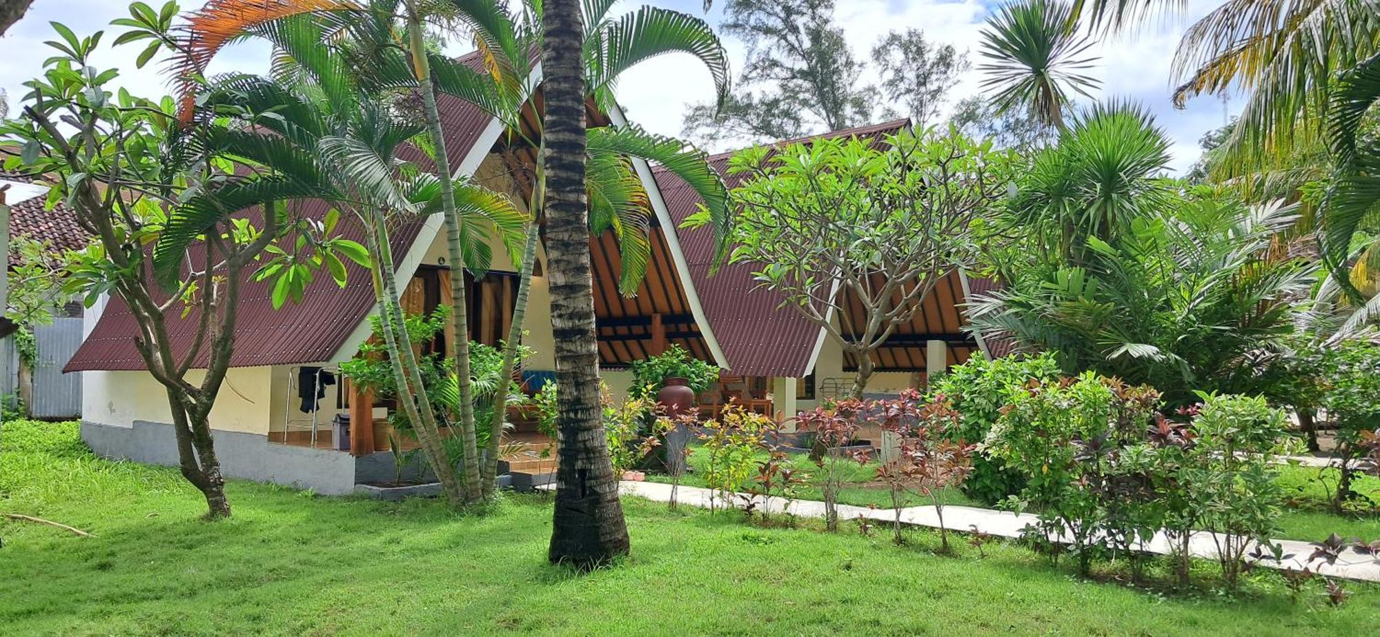 Salili Bungalow Гили Еър Екстериор снимка