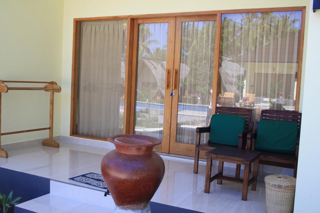 Salili Bungalow Гили Еър Екстериор снимка
